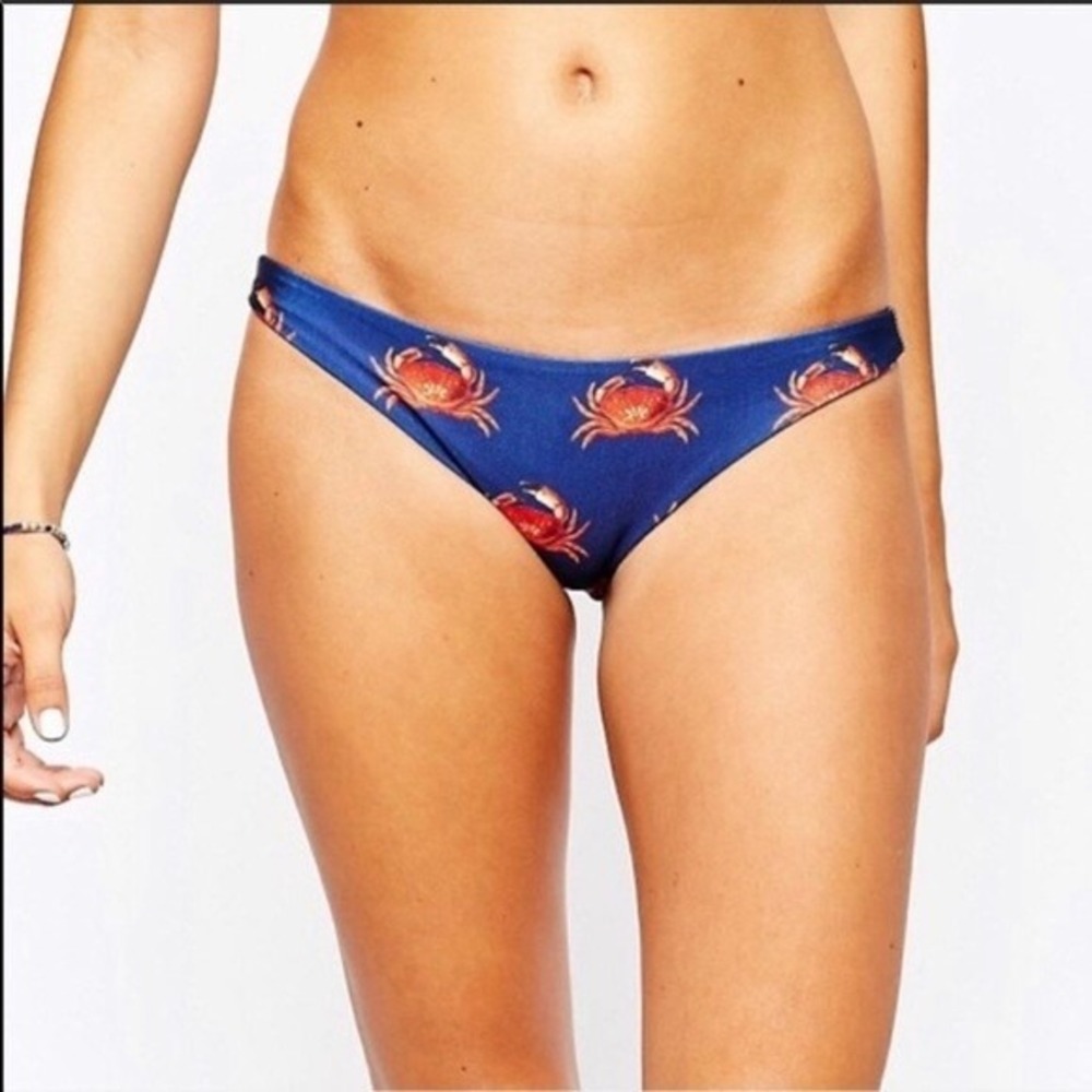 NWT Wildfox L Crabby Crab Reverse Stripe Blue White Blue Bikini Bottoms 131648